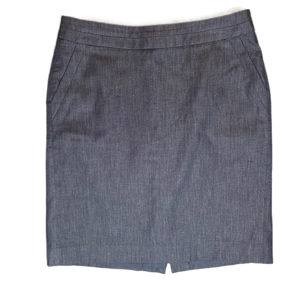 Ann Taylor LOFT denim looking pencil skirt size 8P